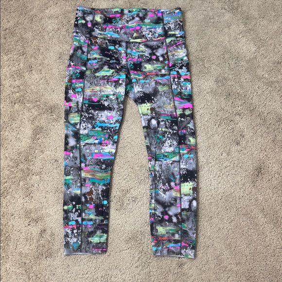 Lululemon Lot of Size 8 Leggings Fast and Free Base Pace 3 pairs!!! - Picture 2 of 12